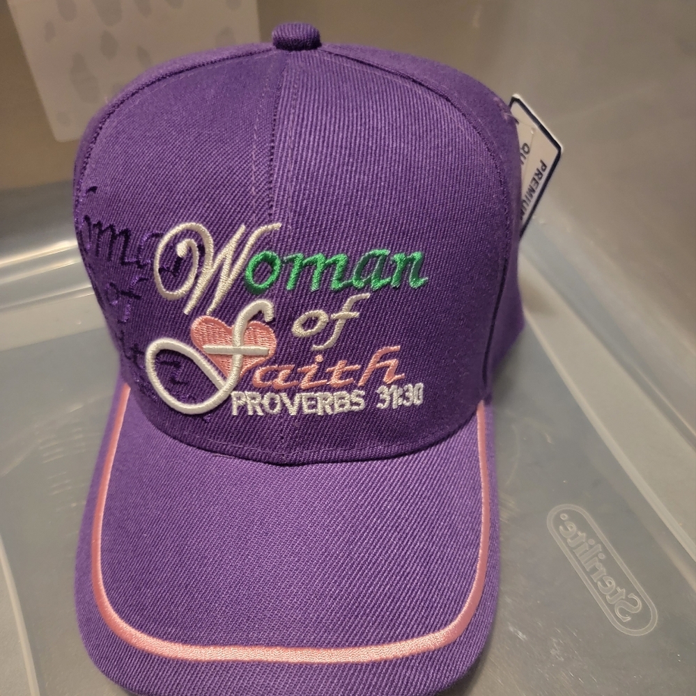New Purple woman of faith adjustable baseball cap